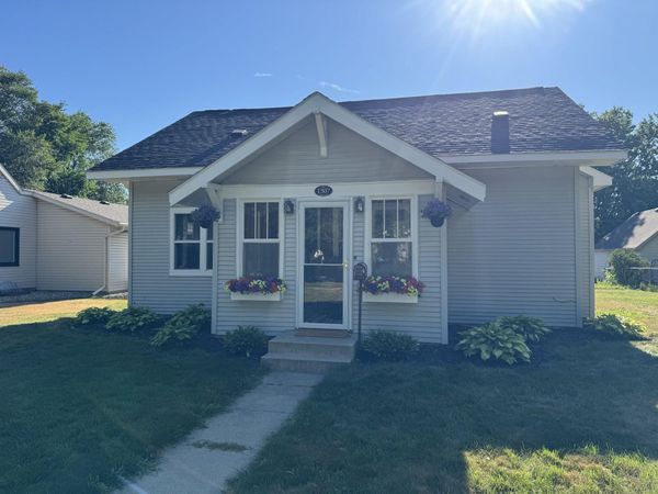 1307 Cedar Street , Alexandria, MN 56308