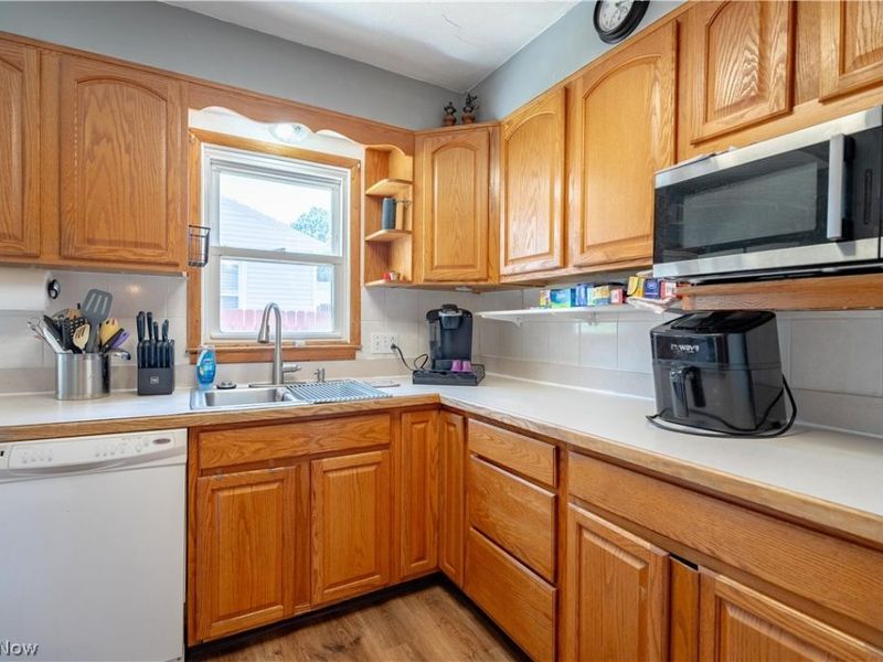 125 Clinton Avenue, Akron, OH 44301 Photo 10