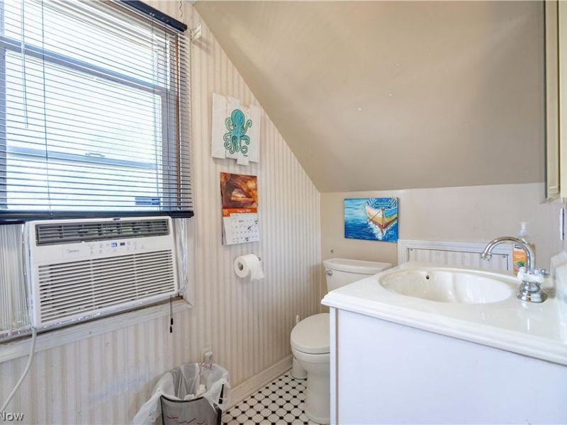 125 Clinton Avenue, Akron, OH 44301 Photo 21