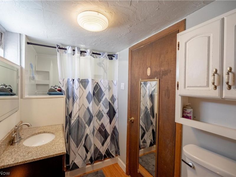 125 Clinton Avenue, Akron, OH 44301 Photo 26