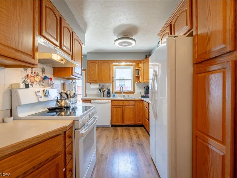 125 Clinton Avenue, Akron, OH 44301 Photo 8