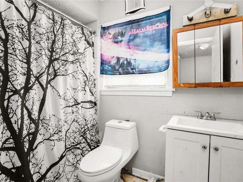 4190 Victory Boulevard, Cleveland, OH 44135 Photo 17