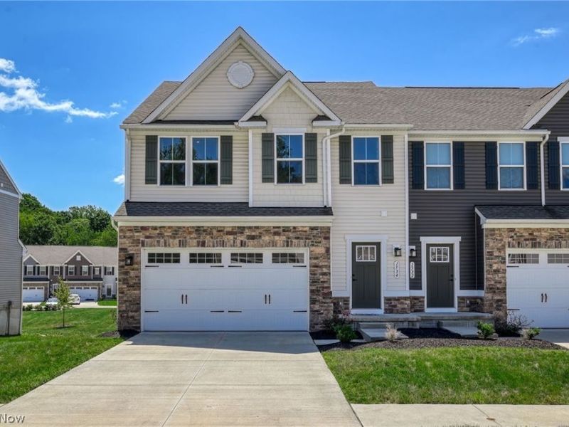 1534 Spruce Hill Drive, Stow, OH 44224 Photo 1