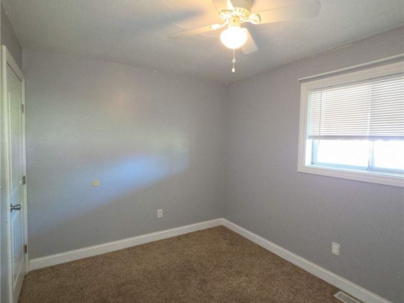 107 Radnor Drive, Zanesville, OH 43701 Photo 32