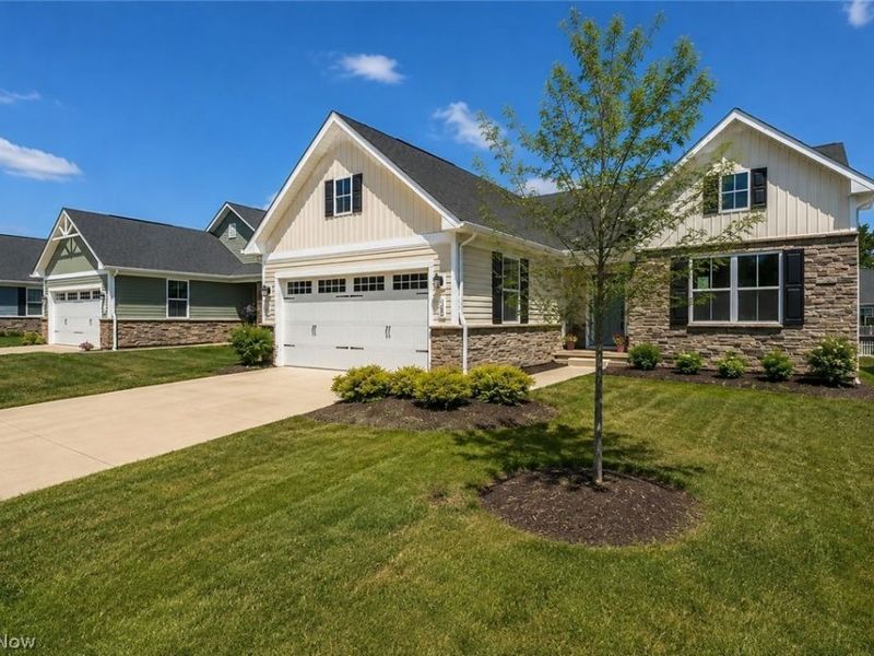 129 Eagle Circle, Amherst, OH 44001 Photo 1