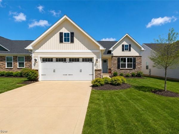 129 Eagle Circle, Amherst, OH 44001