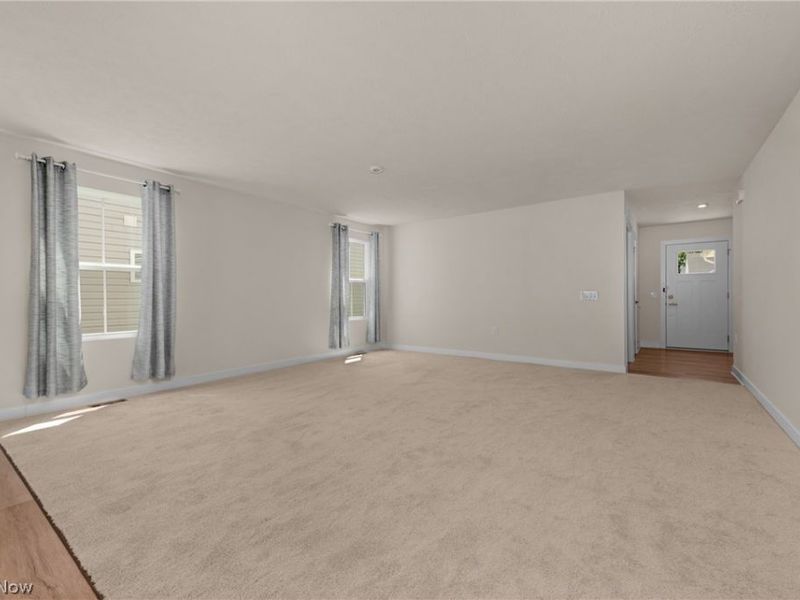 129 Eagle Circle, Amherst, OH 44001 Photo 4