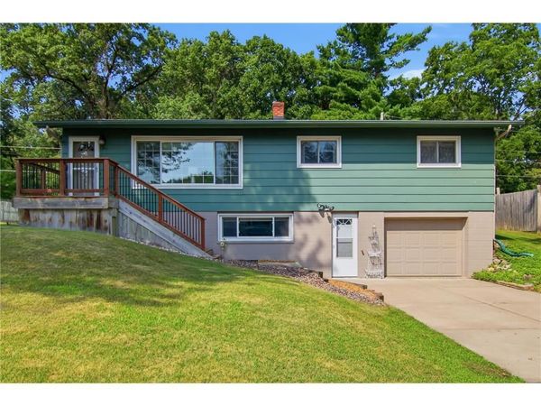 911 16th Street, Menomonie, WI 54751