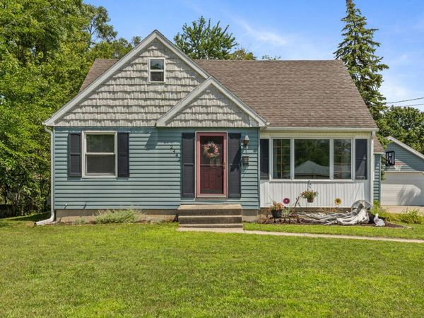 2442 De Laat Avenue SW, Wyoming, MI 49519