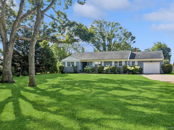 270 Opechee Avenue , Southold, NY 11971