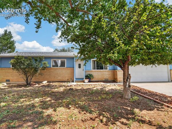 546 S Laporte Drive, Pueblo, CO 81007