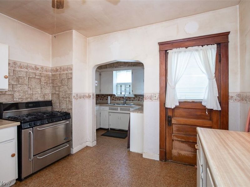 4253 W 50th Street, Cleveland, OH 44144 Photo 12