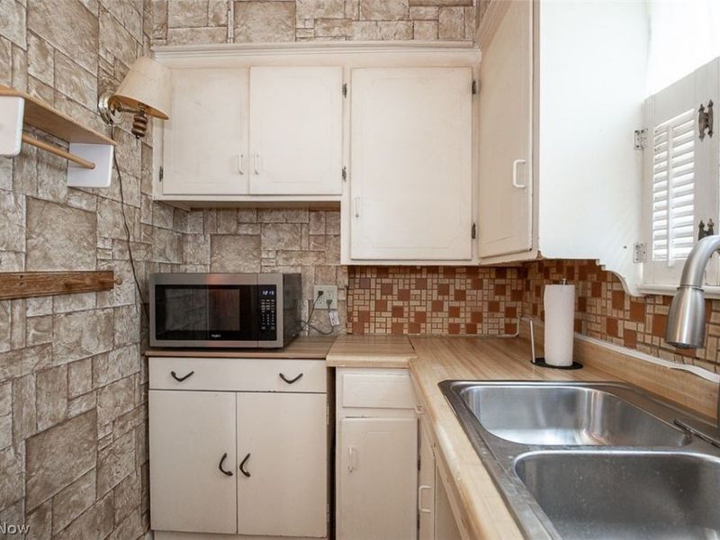 4253 W 50th Street, Cleveland, OH 44144 Photo 15