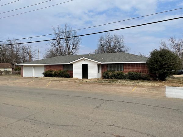 112 S Highland Avenue , Cushing, OK 74023