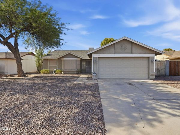 6526 W MESCAL Street, Glendale, AZ 85304