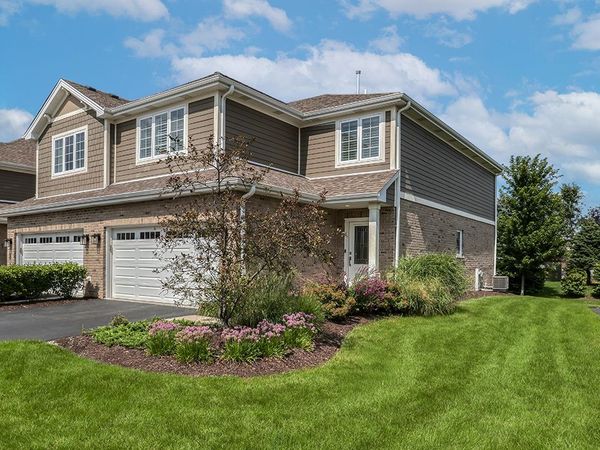 14277 Lacey Drive, Lemont, IL 60439