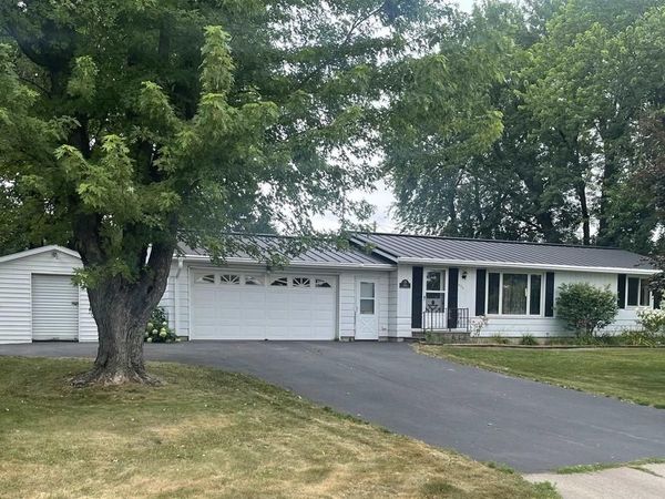 406 E PINE STREET, Abbotsford, WI 54405