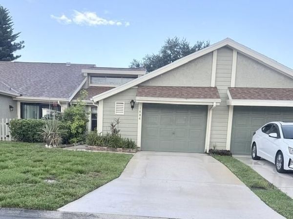 1494 SE Colchester Circle, Port St. Lucie, FL 34952