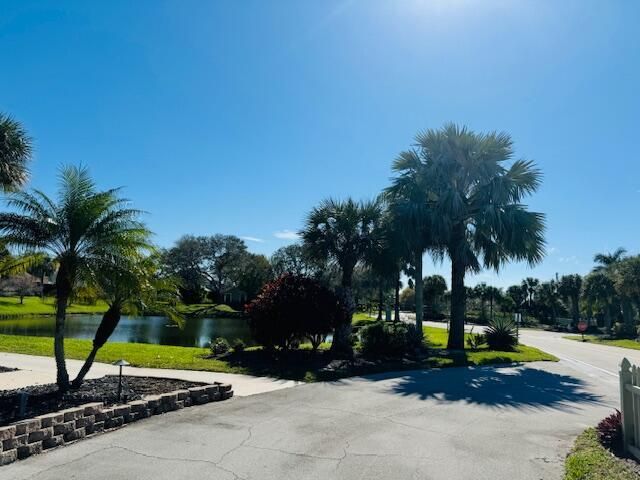 1494 SE Colchester Circle, Port Saint Lucie, FL 34952 Photo