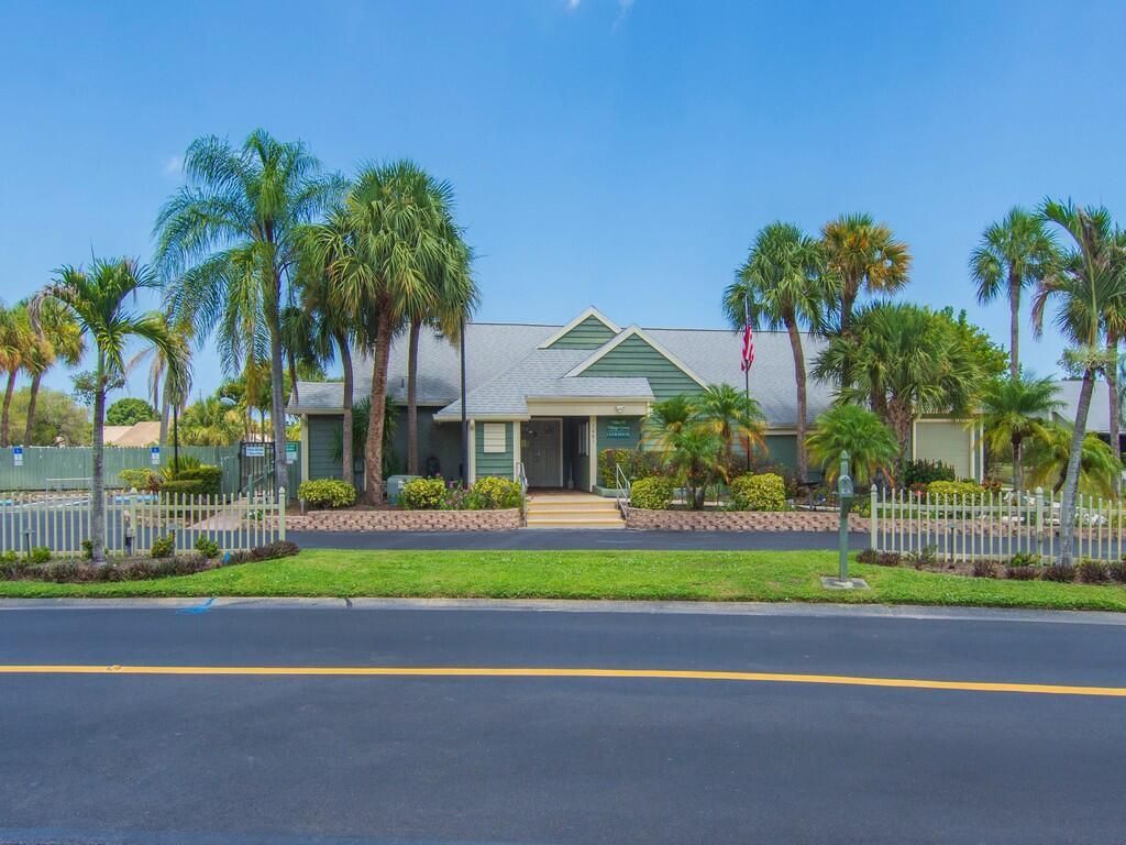 1494 SE Colchester Circle, Port Saint Lucie, FL 34952 Photo