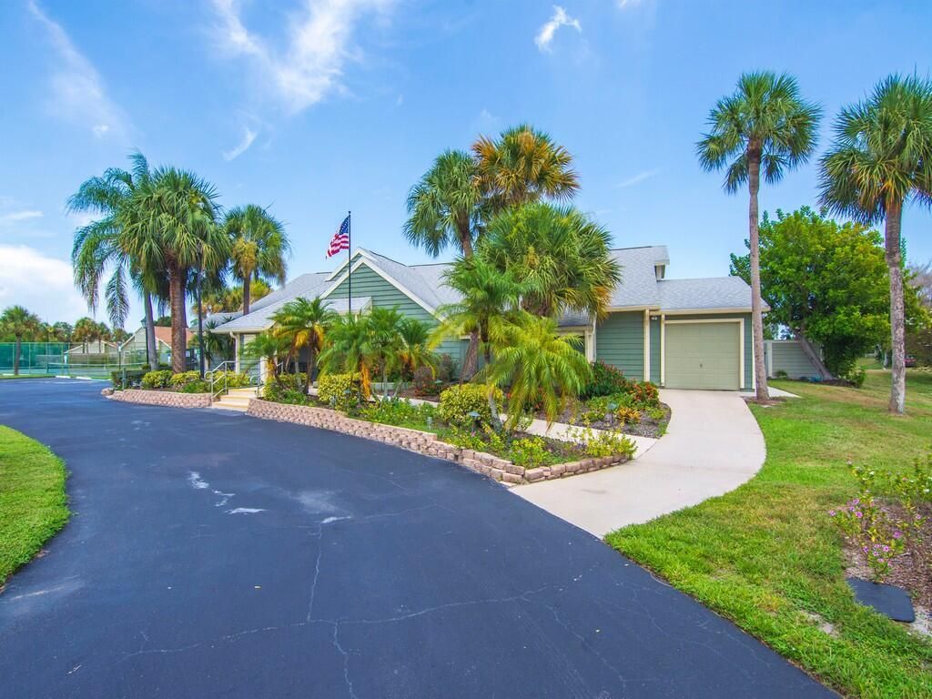 1494 SE Colchester Circle, Port Saint Lucie, FL 34952 Photo