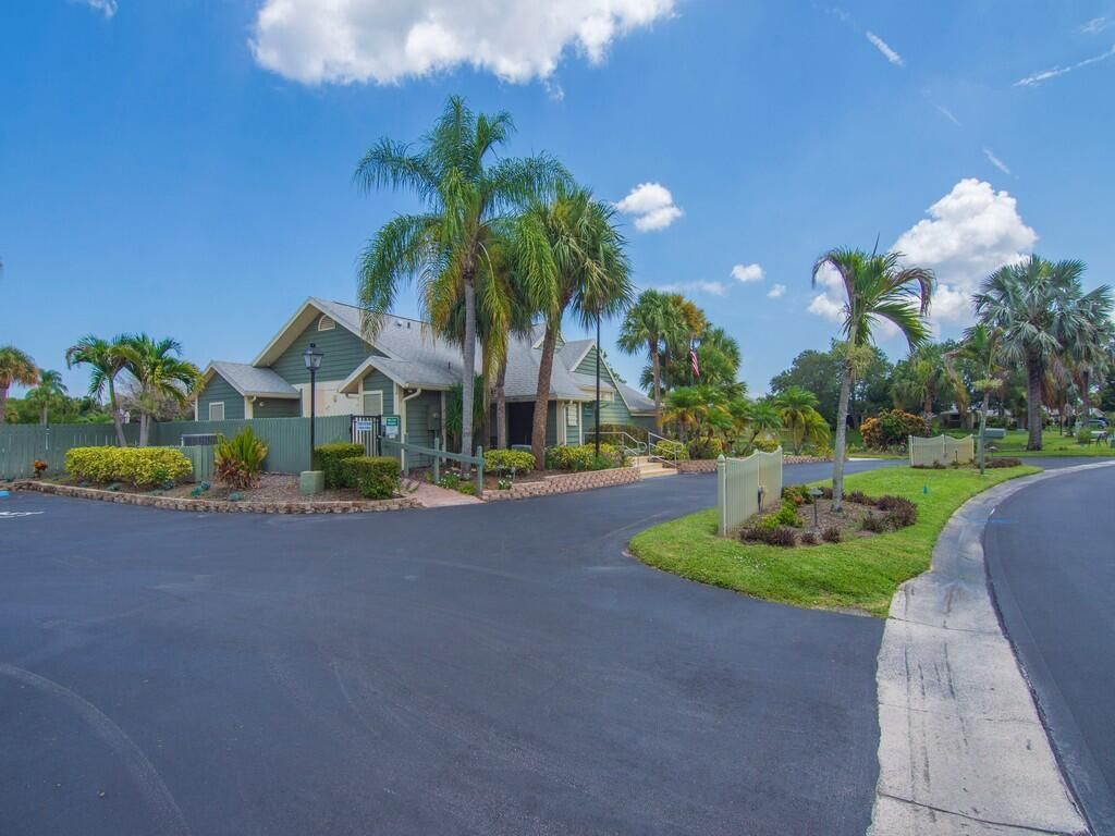 1494 SE Colchester Circle, Port Saint Lucie, FL 34952 Photo