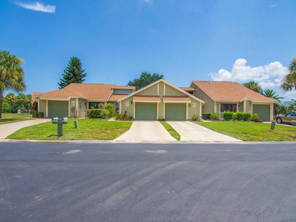 1494 SE Colchester Circle, Port Saint Lucie, FL 34952 Photo