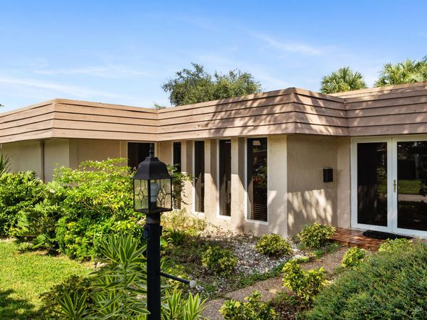 6207 JACARANDA Circle, Tamarac, FL 33319