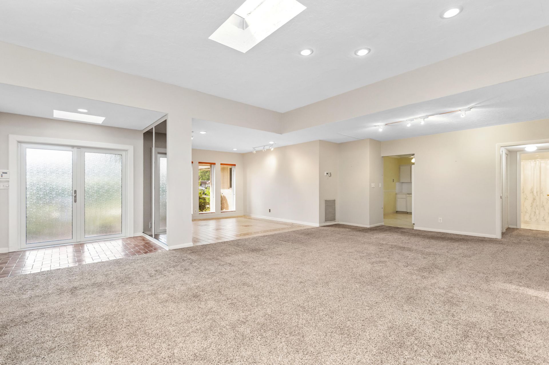 6207 Jacaranda Circle, Tamarac, FL 33319 Photo