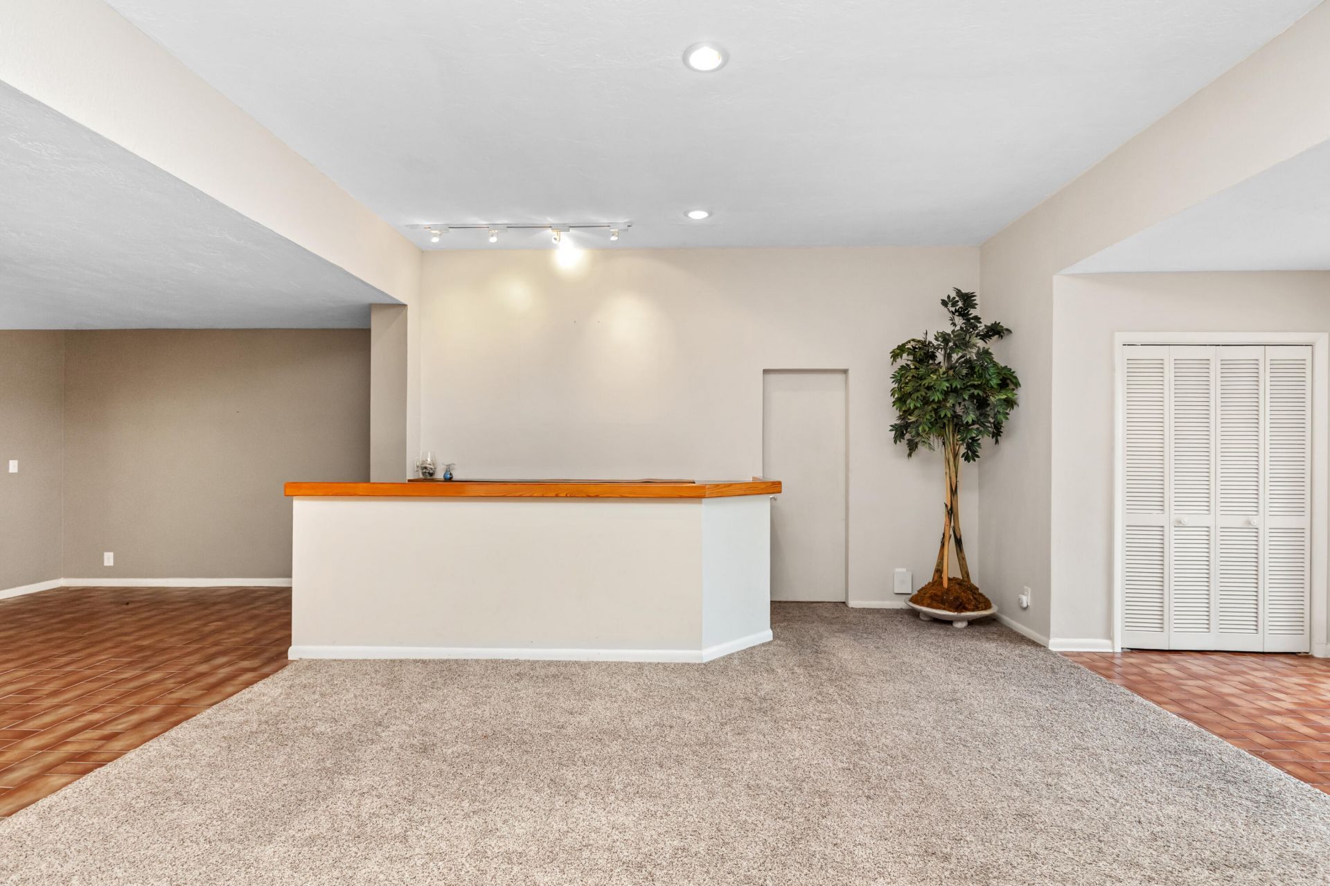 6207 Jacaranda Circle, Tamarac, FL 33319 Photo