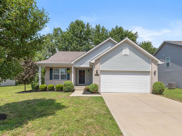 8842 Benjamin Lane , Avon, IN 46123