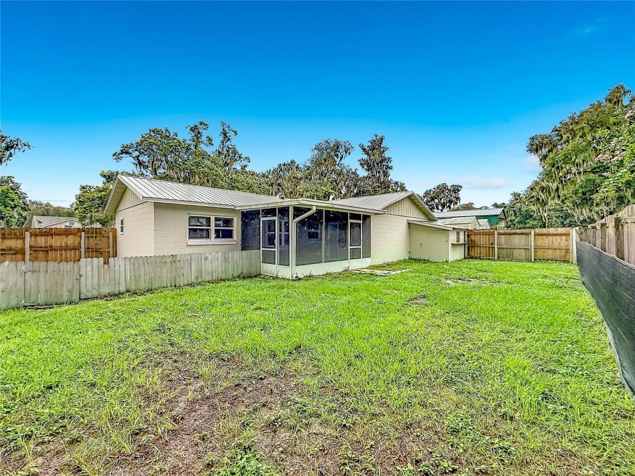 1218 Cr 450, Lake Panasoffkee, FL 33538 Photo