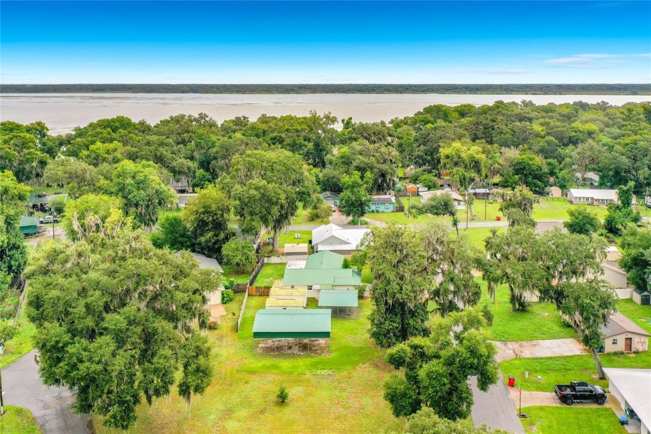 1218 Cr 450, Lake Panasoffkee, FL 33538 Photo