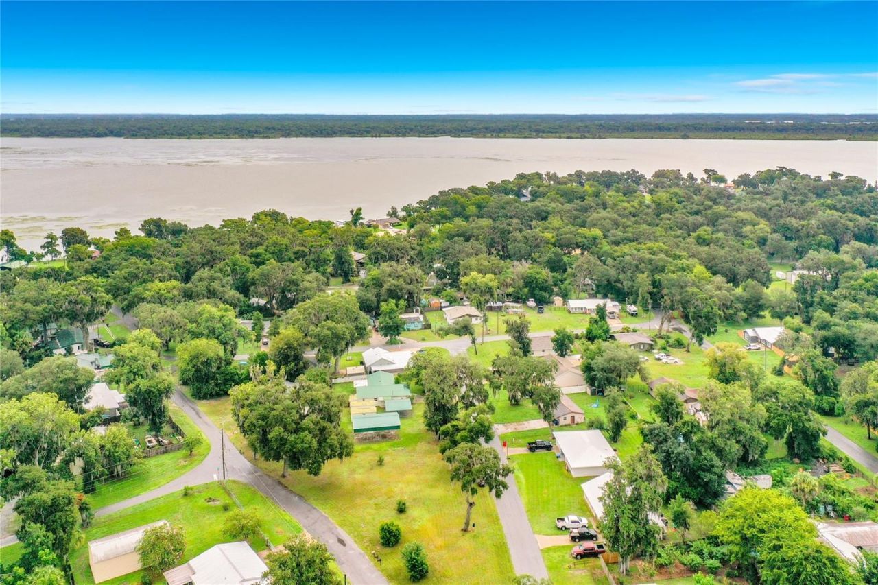 1218 Cr 450, Lake Panasoffkee, FL 33538 Photo
