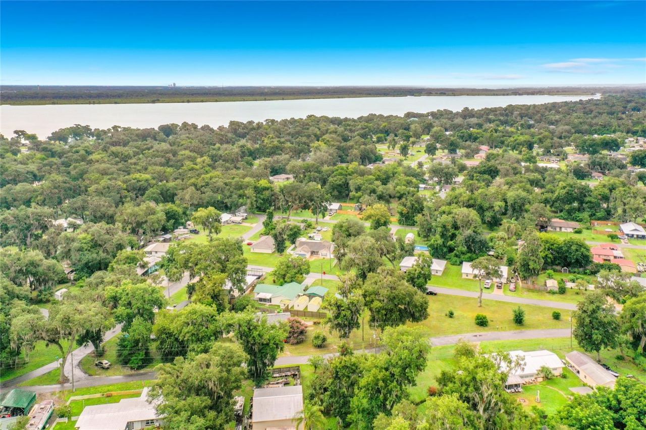 1218 Cr 450, Lake Panasoffkee, FL 33538 Photo