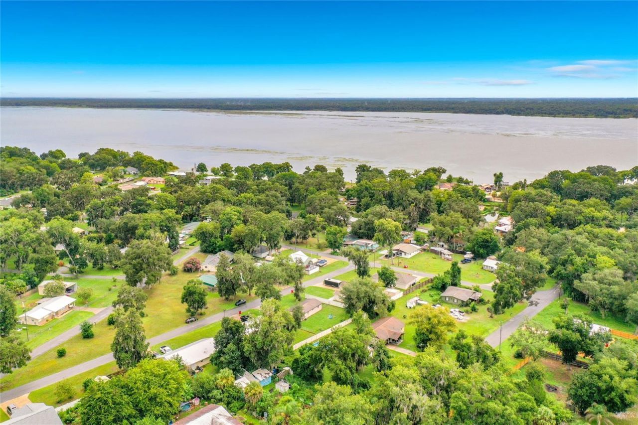 1218 Cr 450, Lake Panasoffkee, FL 33538 Photo