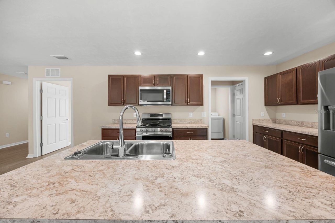 249 SW Pleasant Hill Glen, Fort White, FL 32038 Photo