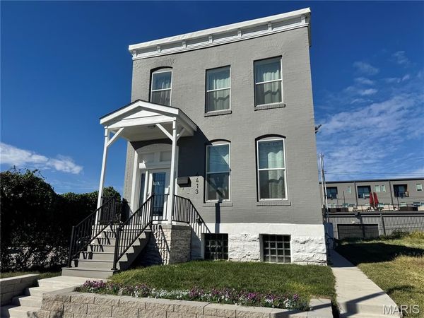 4413 Hunt Avenue, St Louis, MO 63110