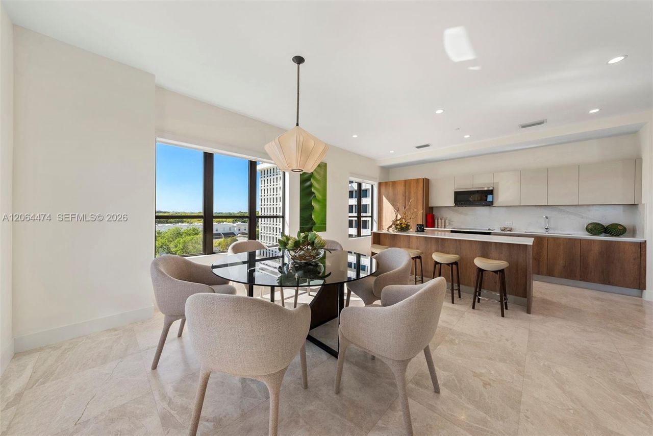 701 Valencia Ave , Unit 401, Coral Gables, FL 33134 Photo