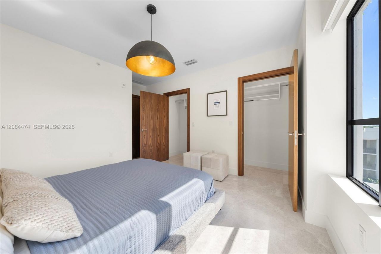 701 Valencia Ave , Unit 401, Coral Gables, FL 33134 Photo