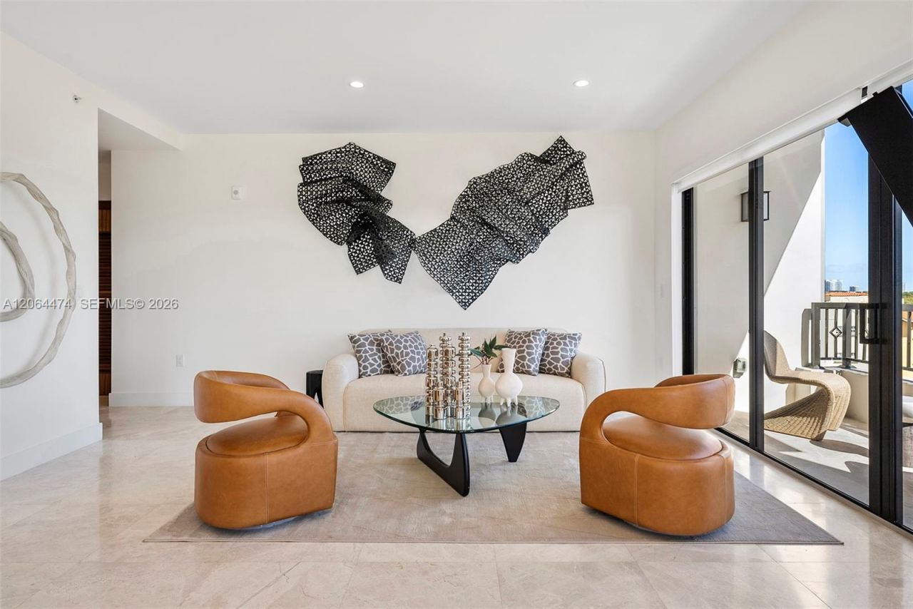701 Valencia Ave , Unit 401, Coral Gables, FL 33134 Photo