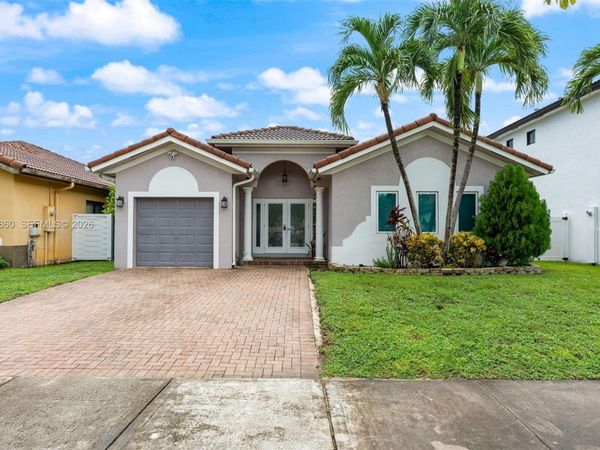15717 SW 138th Ter, Miami, FL 33196