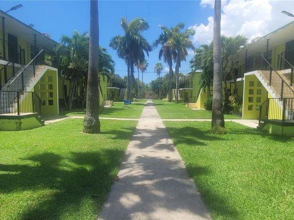 6760 NE 2nd AVE NE 68th St , Unit 1, Miami, FL 33138