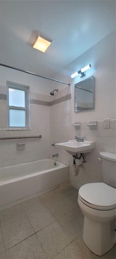 6760 NE Ne 2nd Ave, Unit 1, Miami, FL 33138 Photo