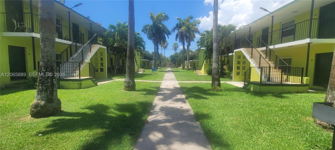 6760 NE 2nd Ave, Unit 1, Miami, FL 33138 Photo
