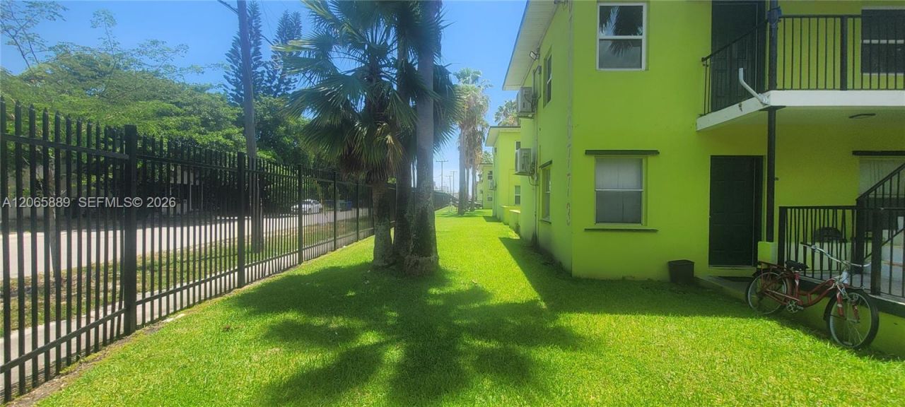 6760 NE Ne 2nd Ave, Unit 1, Miami, FL 33138 Photo