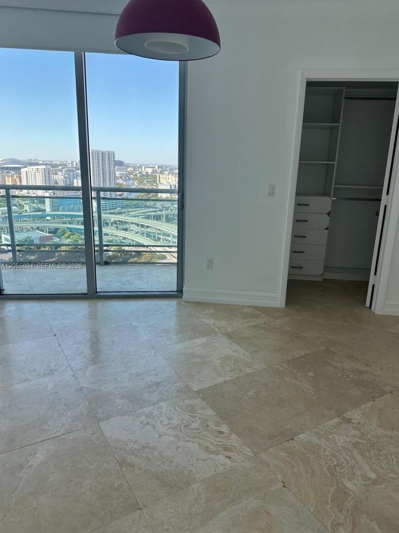 350 S Miami Ave , Unit 2913, Miami, FL 33130 Photo