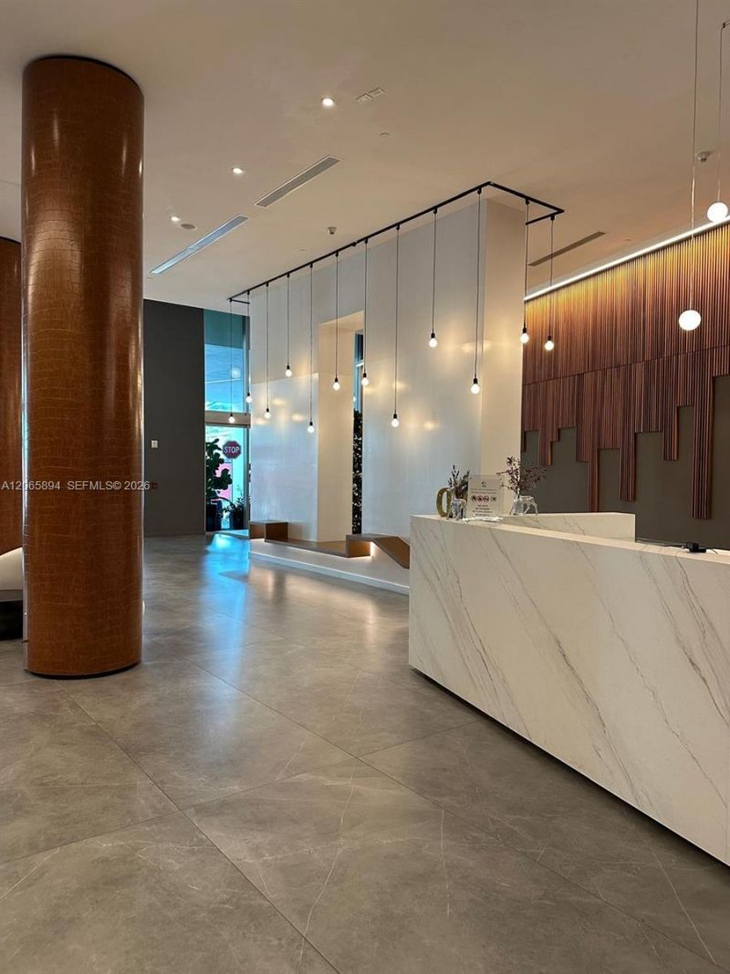 350 S Miami Ave , Unit 2913, Miami, FL 33130 Photo