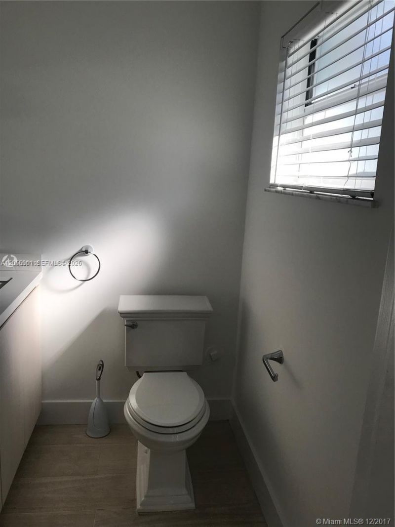 Please Call For Address, Unit 9C, Key Biscayne, FL 33149 Photo