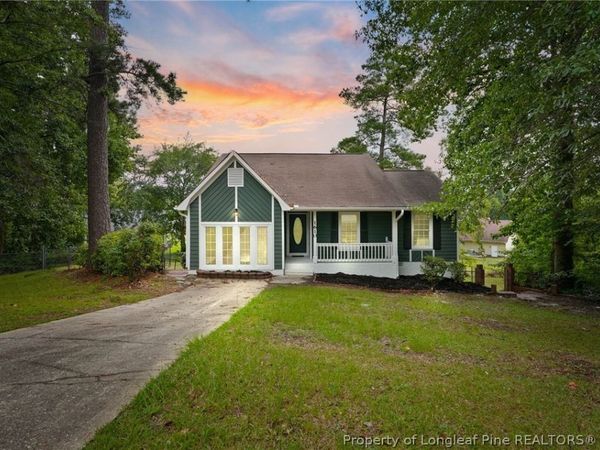 1610 Irwin Circle, Fayetteville, NC 28303